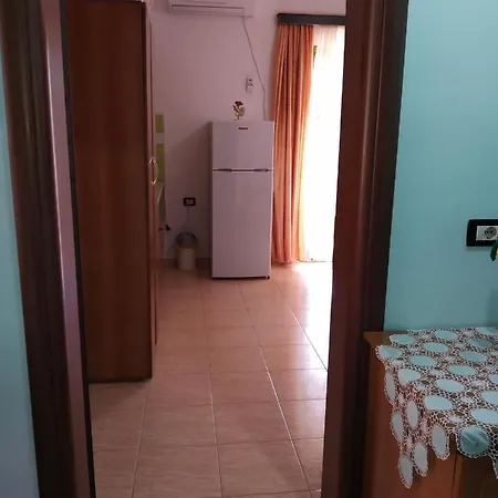 Fjori Apartment
