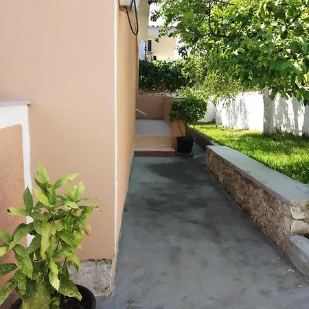 Apartment Fjori Ksamil